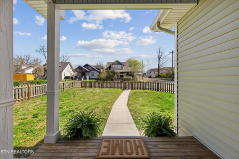 Tiny photo for 2301 E 5Th Ave, Knoxville, TN 37917 (MLS # 1334157)