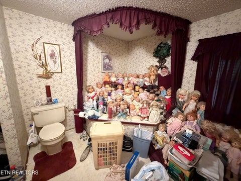 Tiny photo for 205 Hillcrest Ave, Rocky Top, TN 37769 (MLS # 1357496)