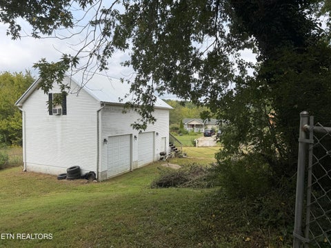 Tiny photo for 205 Hillcrest Ave, Rocky Top, TN 37769 (MLS # 1357496)