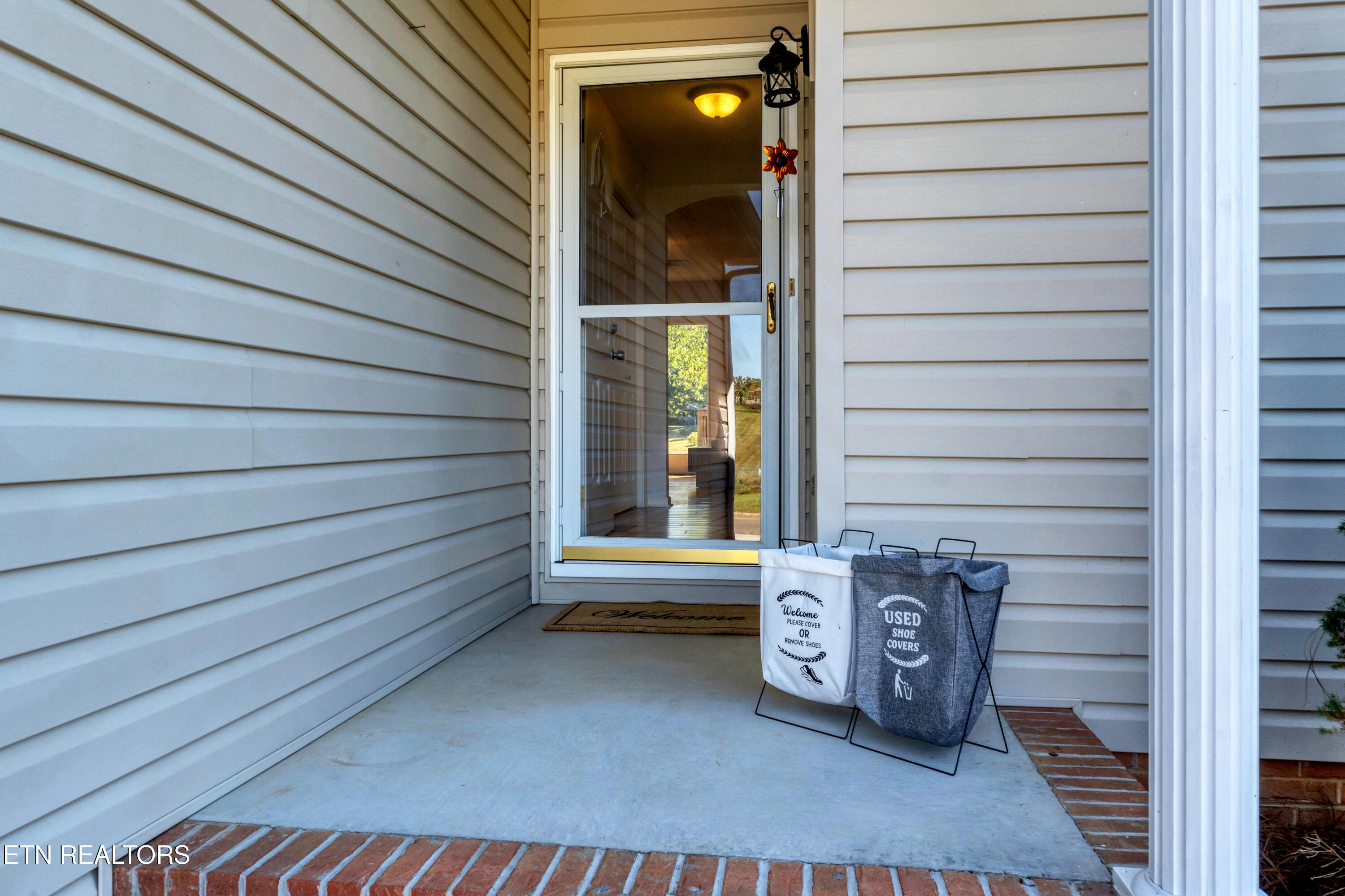 218 Twin Ridges Drive