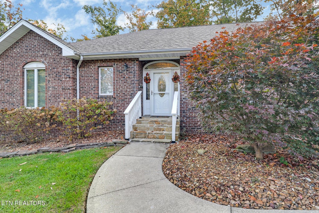 Photo of 12 Chelteham Lane, Crossville, TN 38558 (MLS # 1360647)