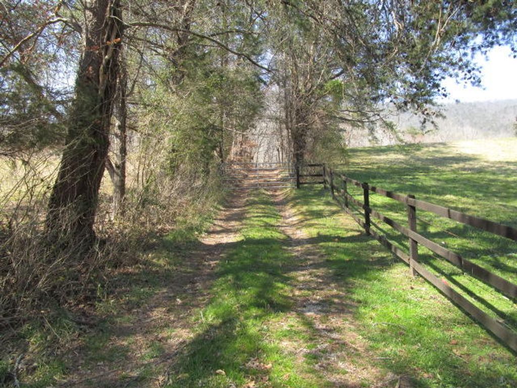 Photo of 2938 Highland Sprngs Rd, Blaine, TN 37709 (MLS # 1150786)