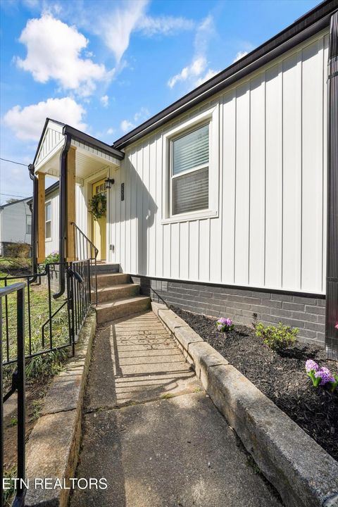 Tiny photo for 3501 Feathers St, Knoxville, TN 37920 (MLS # 1332735)