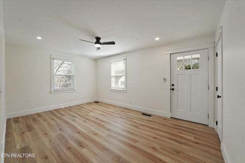 Tiny photo for 3501 Feathers St, Knoxville, TN 37920 (MLS # 1332735)