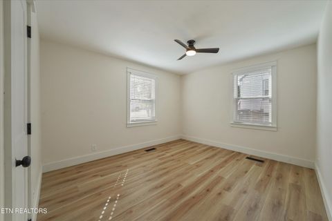 Tiny photo for 3501 Feathers St, Knoxville, TN 37920 (MLS # 1332735)