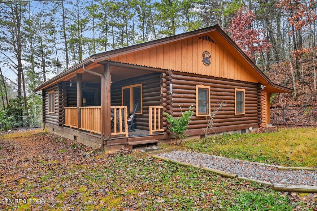 Photo of 1209 Honeysuckle Lane, Sevierville, TN 37876 (MLS # 1323591)