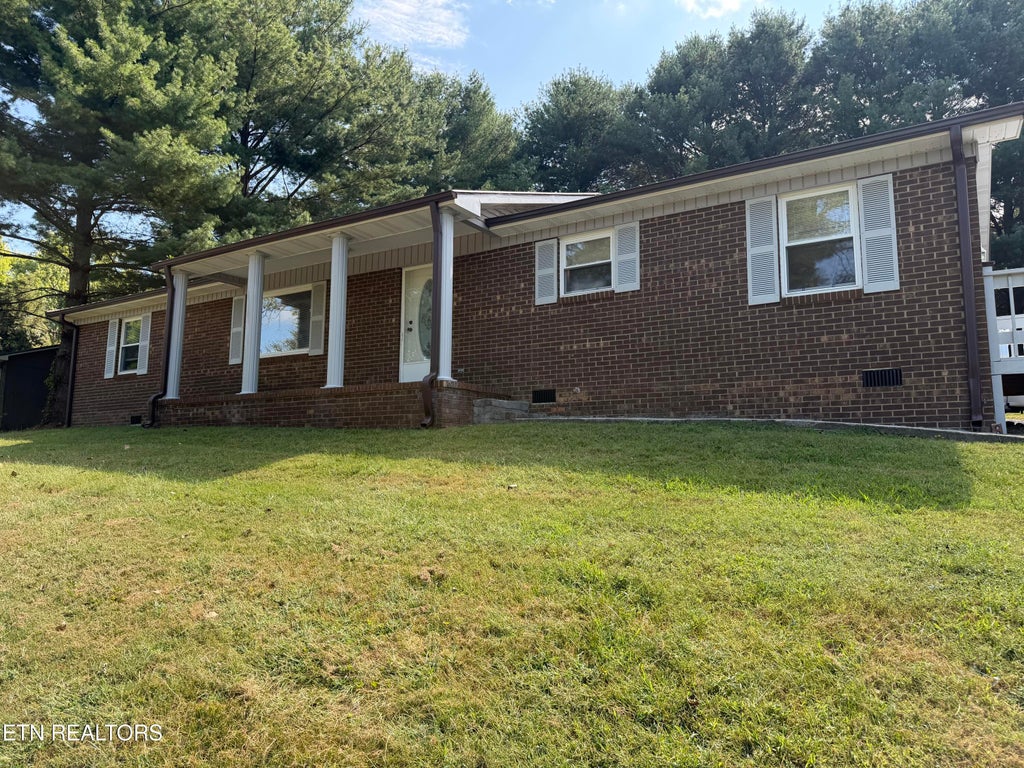 Photo of 157 Neely Drive, Tazewell, TN 37879 (MLS # 1355211)