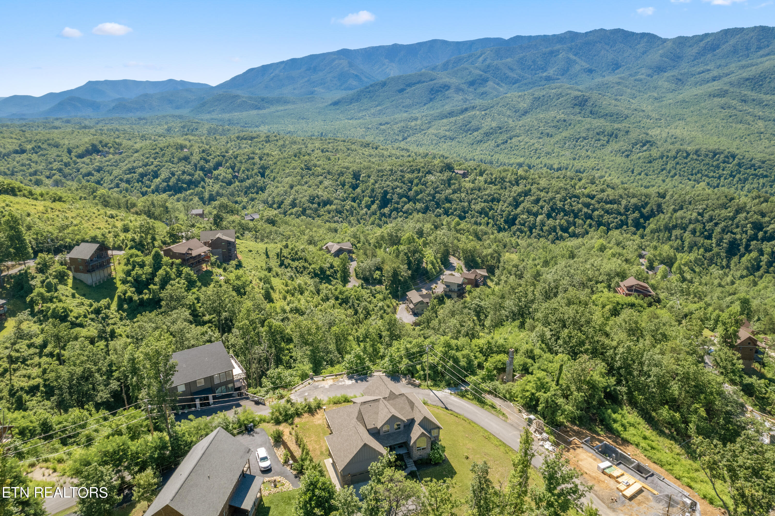 904 Pine Cone Way