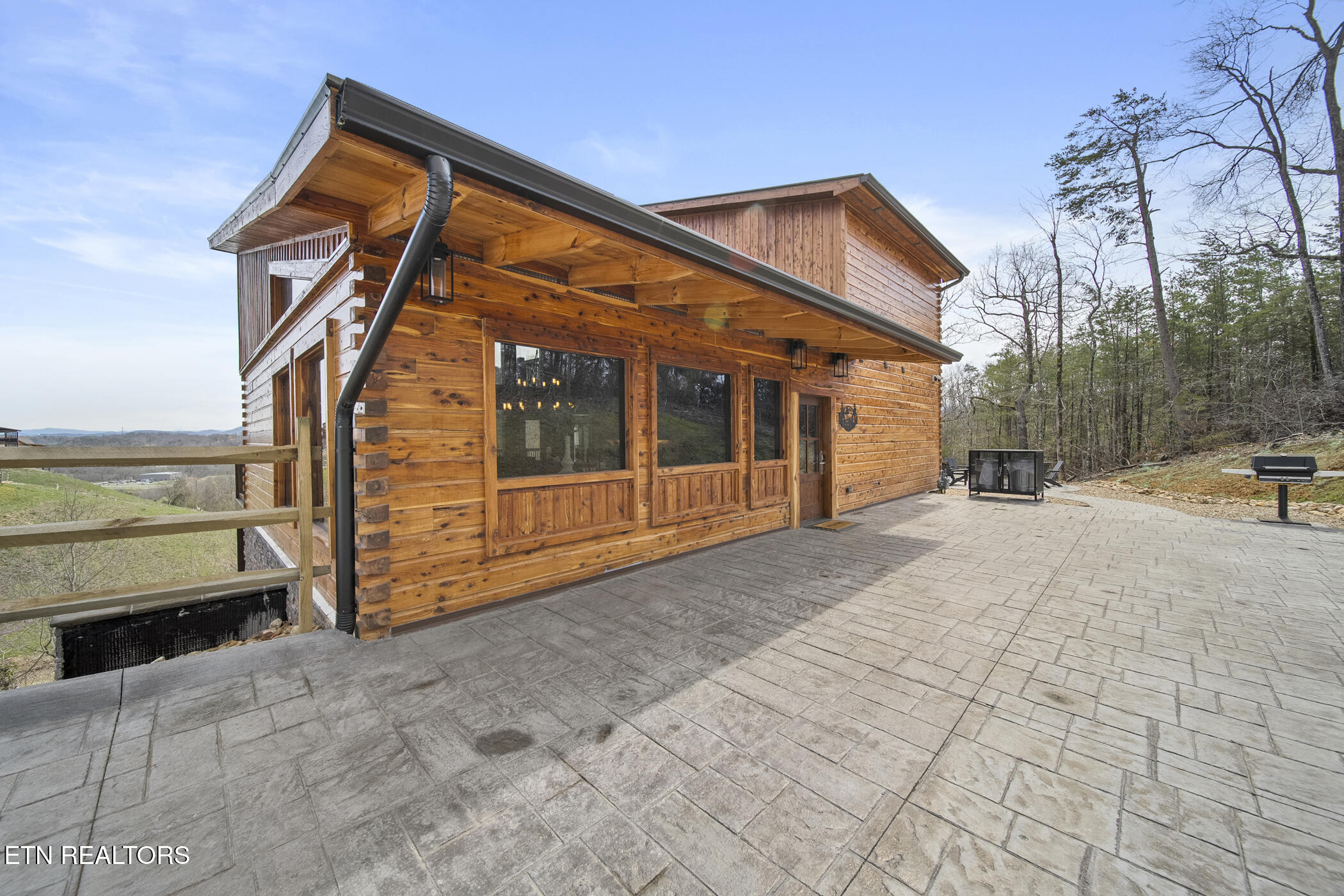 2459 Hawks Nest Way
