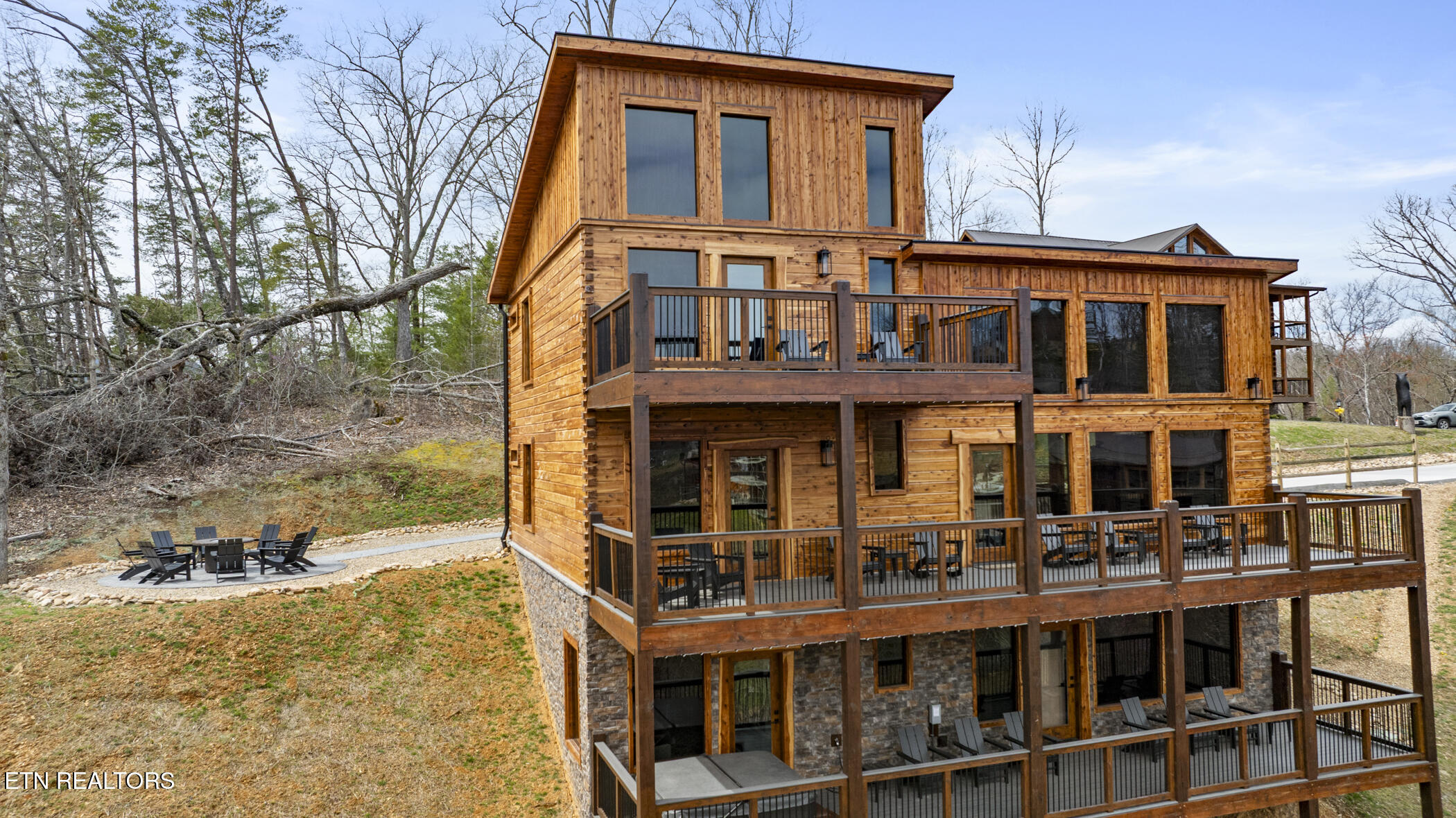 2459 Hawks Nest Way