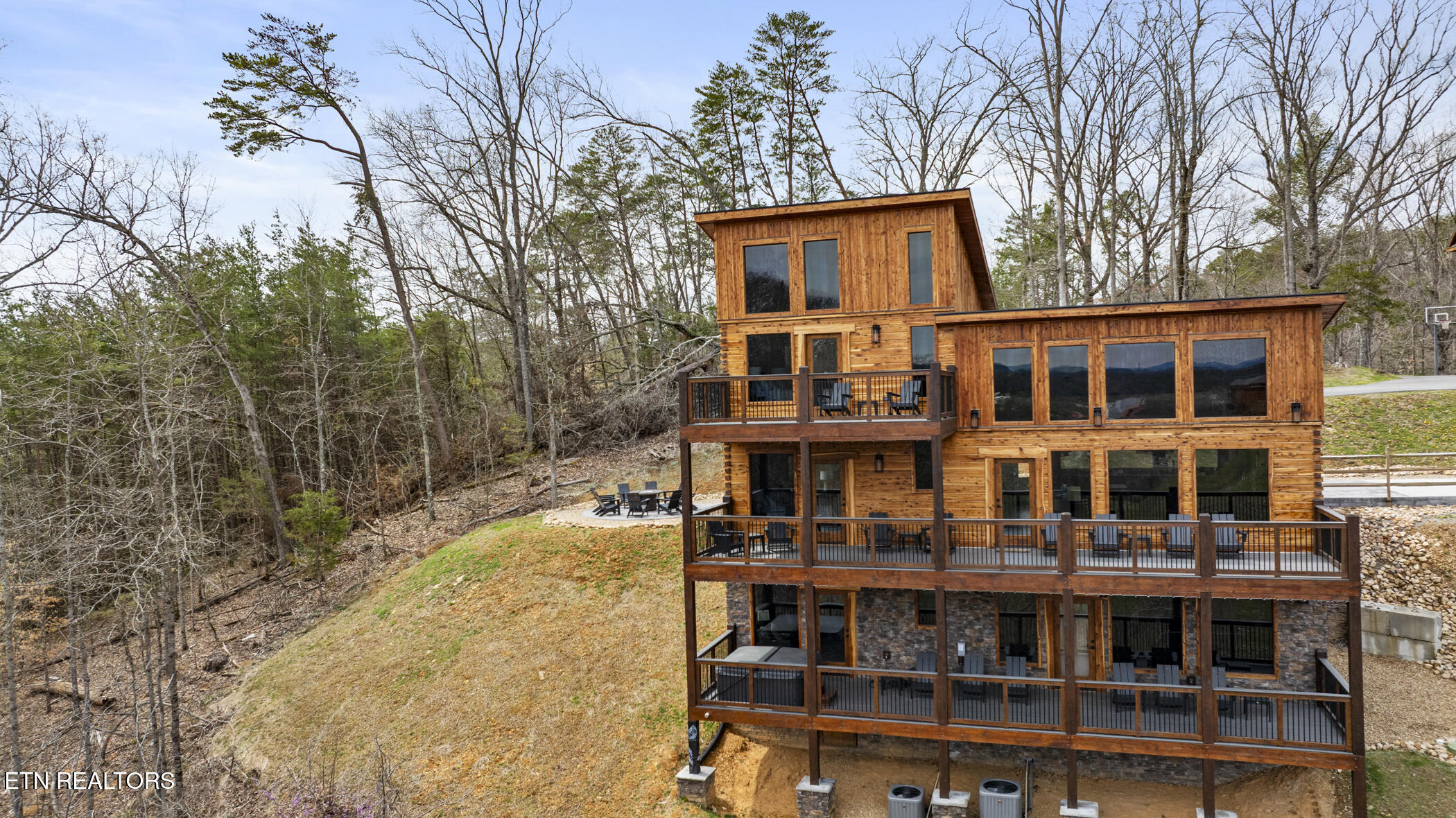2459 Hawks Nest Way
