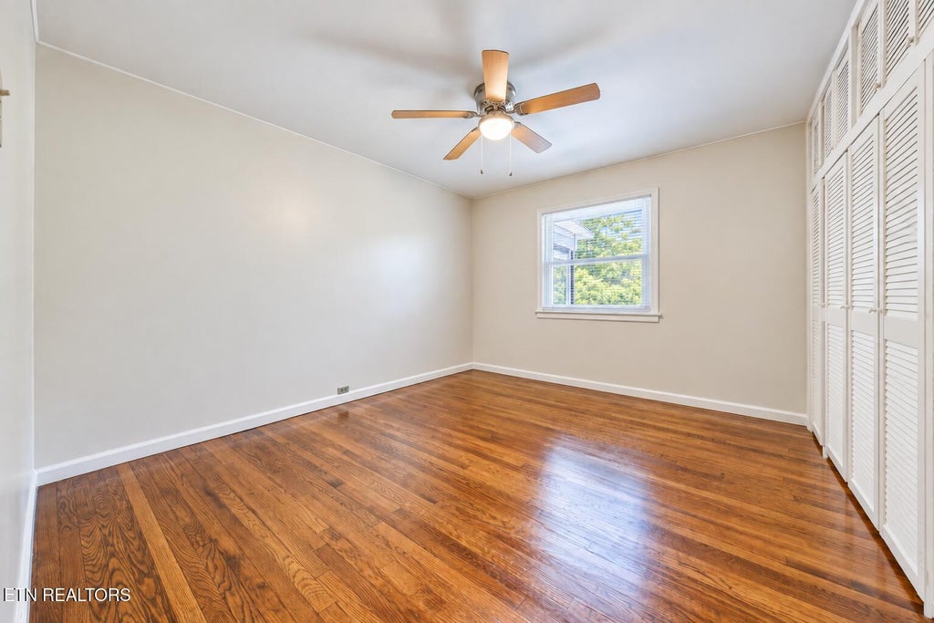 Photo of 205 W Fairview Rd, Oak Ridge, TN 37830 (MLS # 1356100)