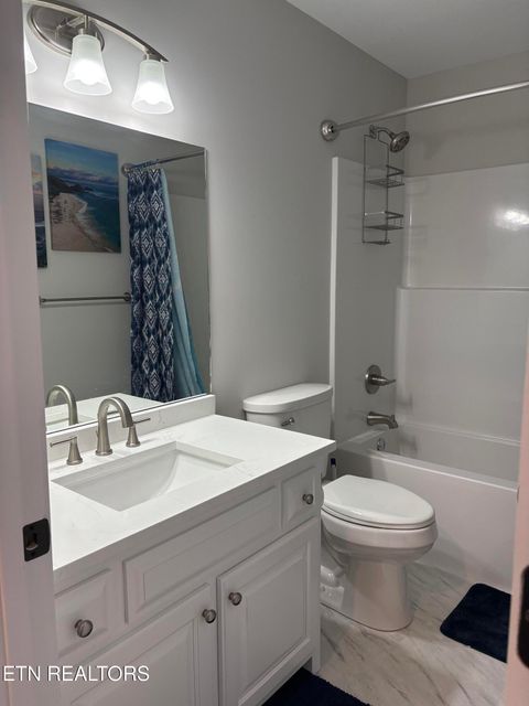 Tiny photo for 100 Jack St, Tazewell, TN 37879 (MLS # 1341496)