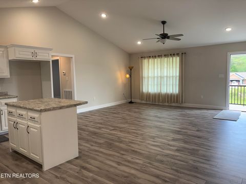 Tiny photo for 100 Jack St, Tazewell, TN 37879 (MLS # 1341496)