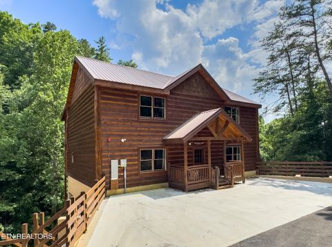 2765 Green Mountain Way Sevierville TN 37876