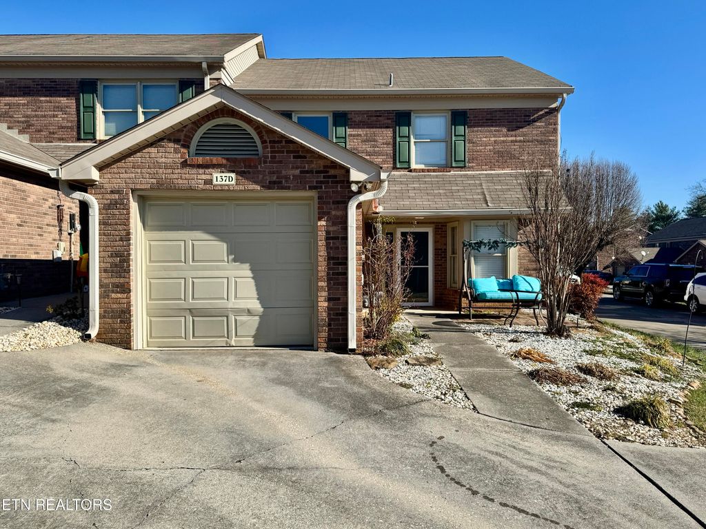 Photo of 137 Durwood Rd #D, Knoxville, TN 37922 (MLS # 1325636)