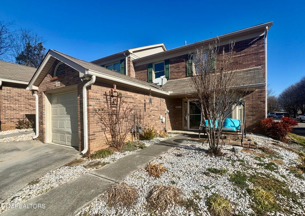 Photo of 137 Durwood Rd #D, Knoxville, TN 37922 (MLS # 1325636)