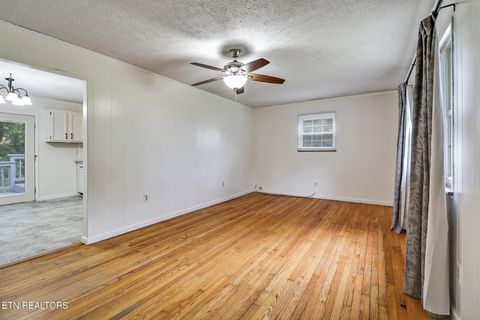 Tiny photo for 130 Shubert St, Kingston, TN 37763 (MLS # 1342488)