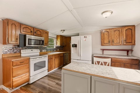 Tiny photo for 157 Baker Rd, Rockwood, TN 37854 (MLS # 1357707)