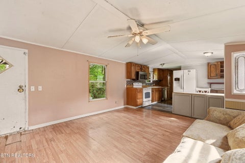 Tiny photo for 157 Baker Rd, Rockwood, TN 37854 (MLS # 1357707)