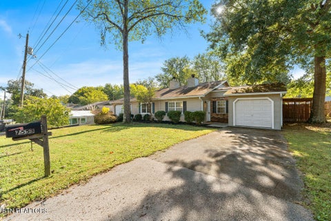 Tiny photo for 7553 Chatham Circle, Knoxville, TN 37909 (MLS # 1357667)