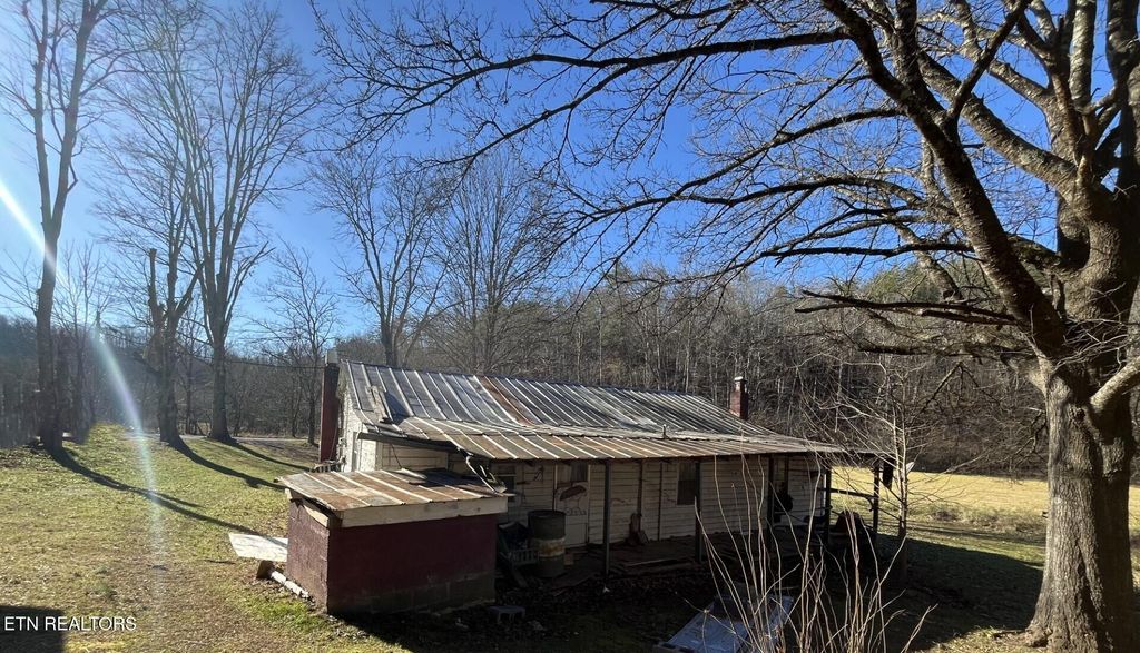 Photo of 800 Middle Creek Rd, Cosby, TN 37722 (MLS # 1332485)
