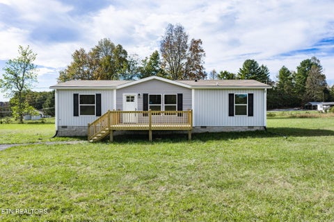 Photo of 288 Bob Austin Rd, Crossville, TN 38571 (MLS # 1359593)