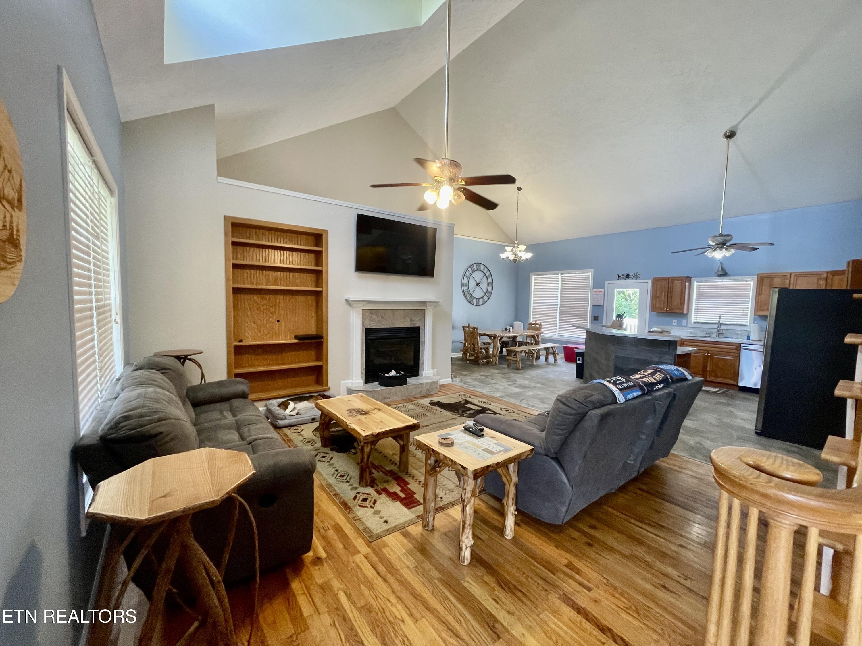 2117 Smith School Rd