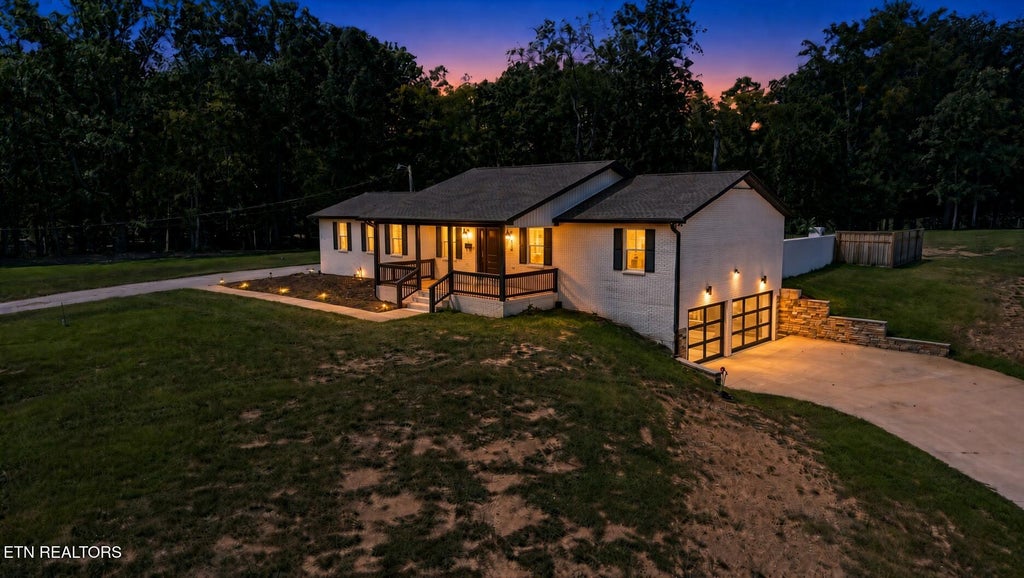 Photo of 819 Edna Garland Rd, Maryville, TN 37801 (MLS # 1354579)