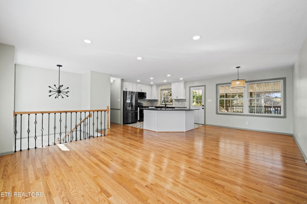 Photo of 7737 Nubbin Ridge Drive, Knoxville, TN 37919 (MLS # 1245482)