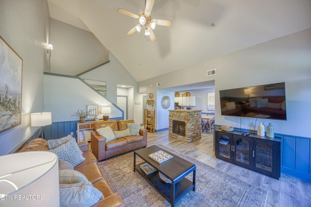 Photo of 830 Golf View Blvd #UNIT 3206, Pigeon Forge, TN 37863 (MLS # 1334153)