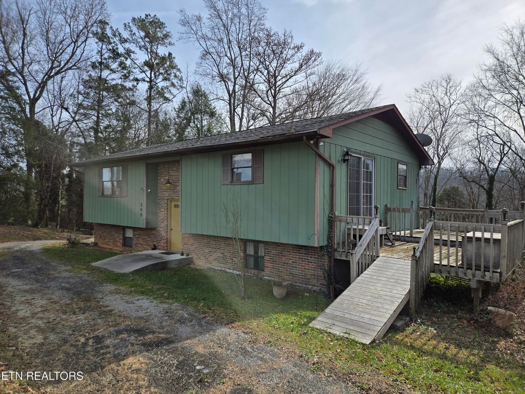 Photo of 200 Sunset Lane, Harriman, TN 37748 (MLS # 1323271)