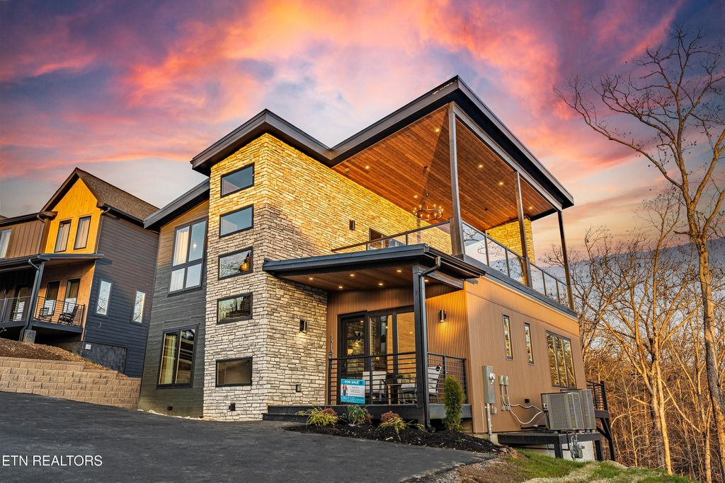 Photo of 1150 Reedmont Way Way, Sevierville, TN 37876 (MLS # 1326584)