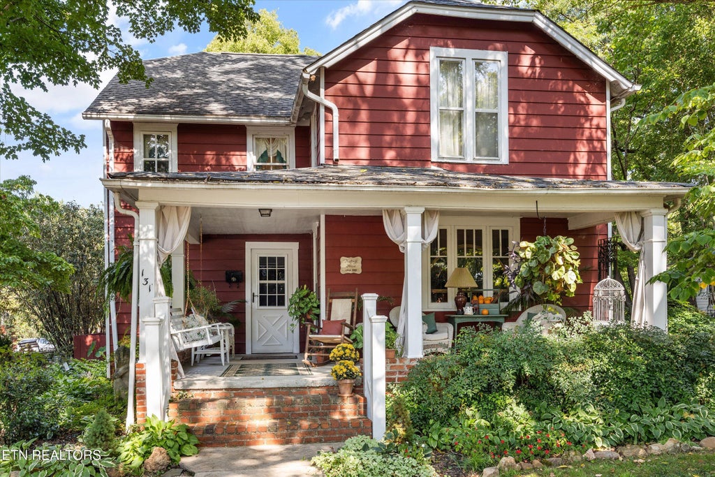 Photo of 131 Indiana Ave, Maryville, TN 37803 (MLS # 1356428)