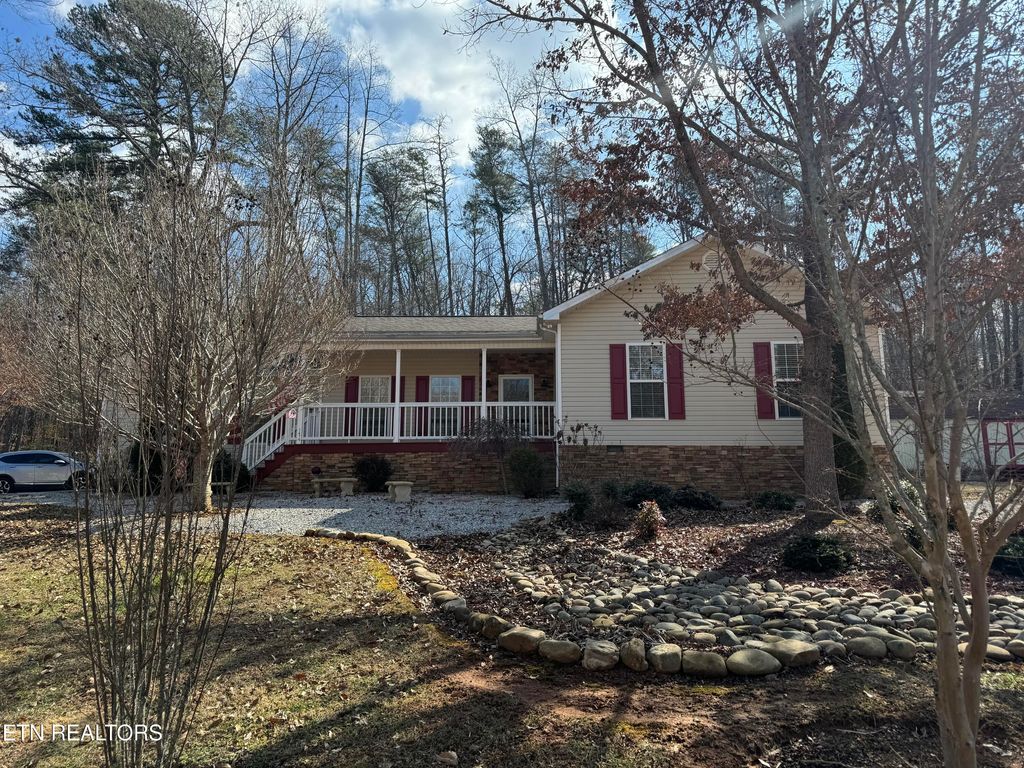 Photo of 174 Pine Loop Drive, Madisonville, TN 37354 (MLS # 1288881)