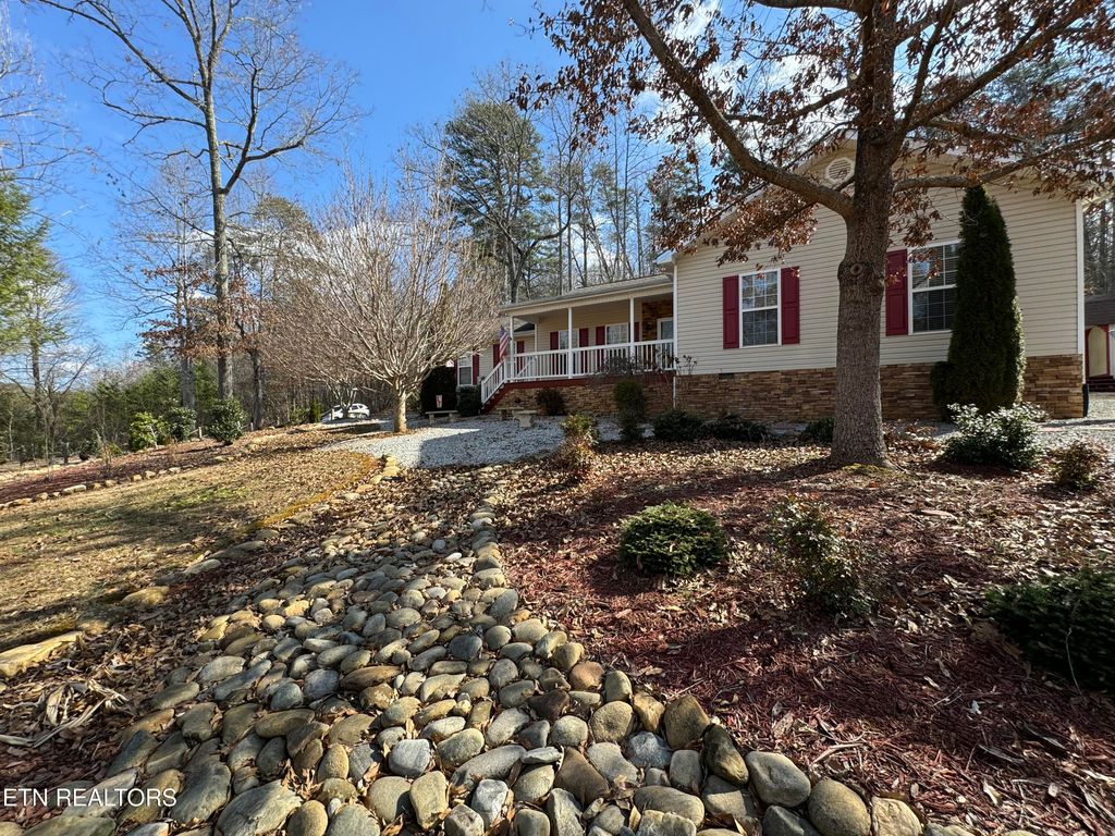 Photo of 174 Pine Loop Drive, Madisonville, TN 37354 (MLS # 1288881)