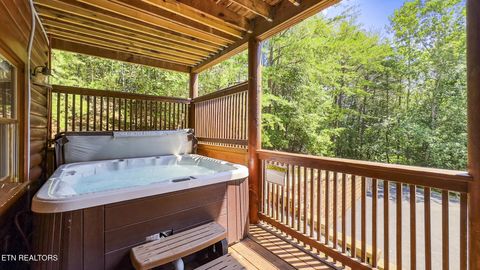 Tiny photo for 350 Big Bear Way, Pigeon Forge, TN 37863 (MLS # 1331288)