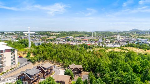 Tiny photo for 350 Big Bear Way, Pigeon Forge, TN 37863 (MLS # 1331288)