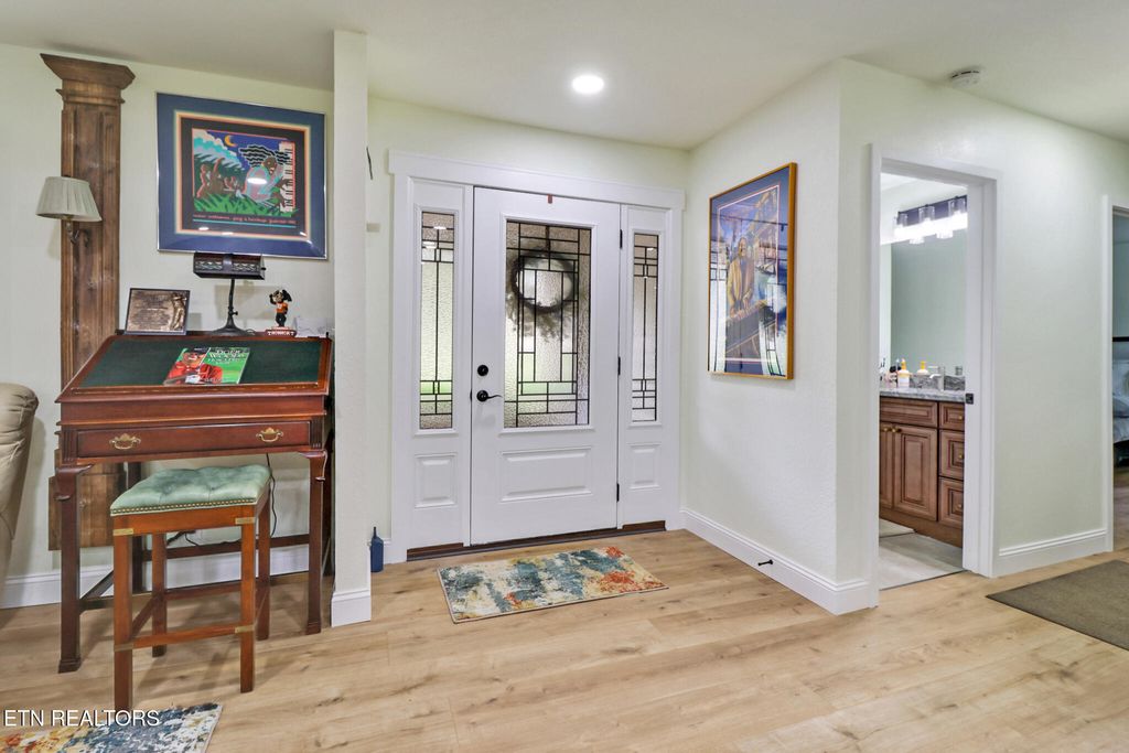 Photo of 105 Fairway Drive, Fairfield Glade, TN 38558 (MLS # 1315342)