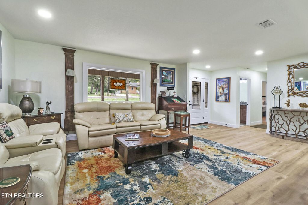 Photo of 105 Fairway Drive, Fairfield Glade, TN 38558 (MLS # 1315342)