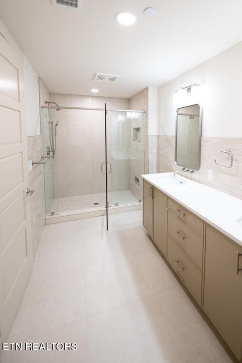 Tiny photo for 122 Stadium Way #712, Knoxville, TN 37915 (MLS # 1333128)