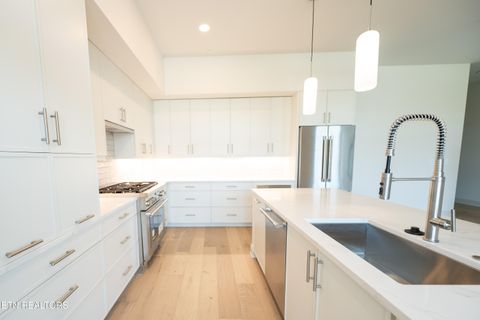 Tiny photo for 122 Stadium Way #712, Knoxville, TN 37915 (MLS # 1333128)