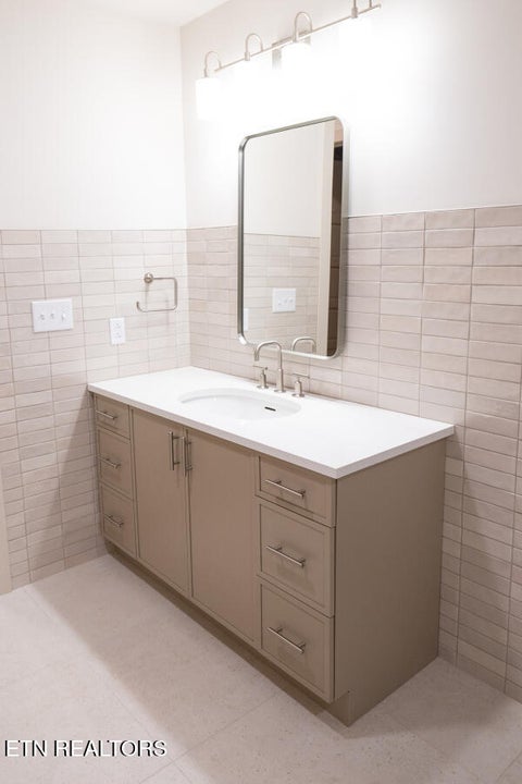 Tiny photo for 122 Stadium Way #712, Knoxville, TN 37915 (MLS # 1333128)