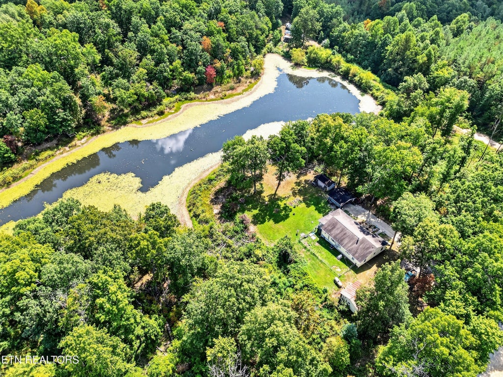 Photo of 980 Sharon Circle, Crossville, TN 38572 (MLS # 1355146)