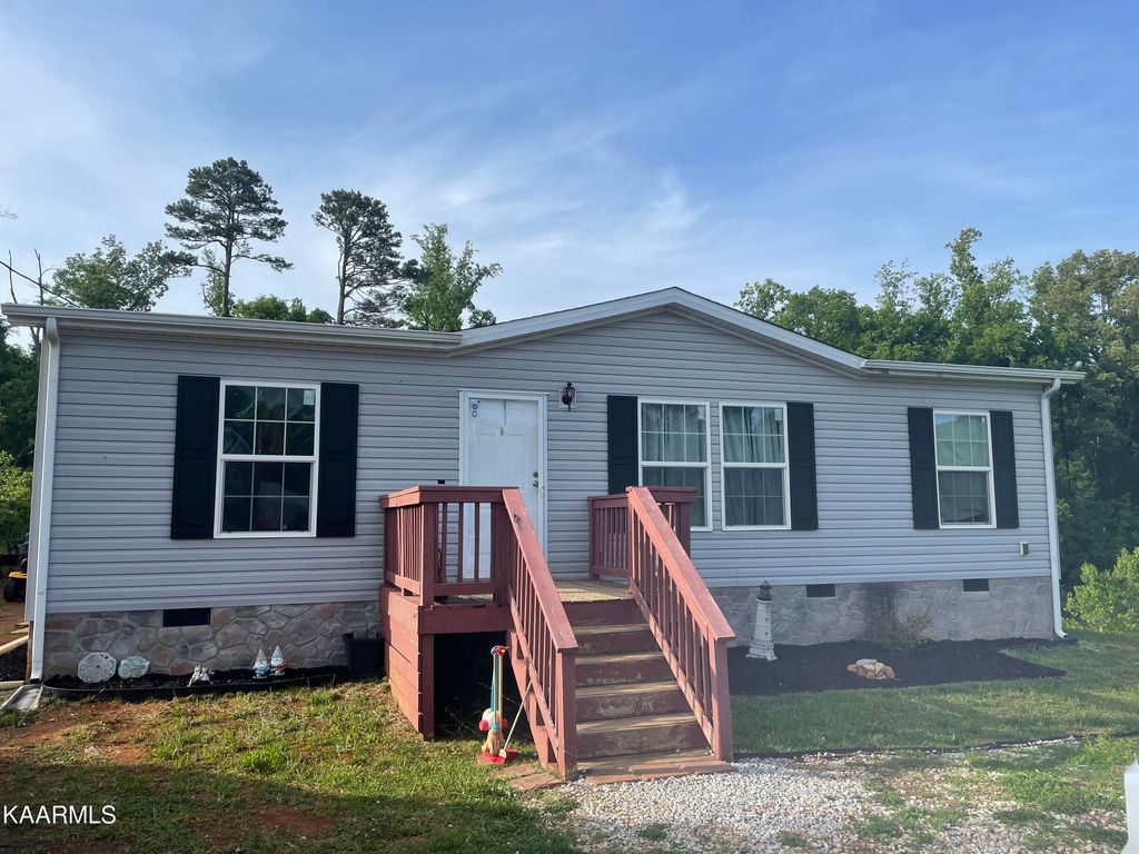 Photo of 1006 Ashley Meadows Drive, Strawberry Plains, TN 37871 (MLS # 1226466)