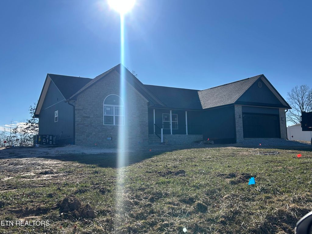 Photo of 140 Colby Circle, Crossville, TN 38571 (MLS # 1339680)