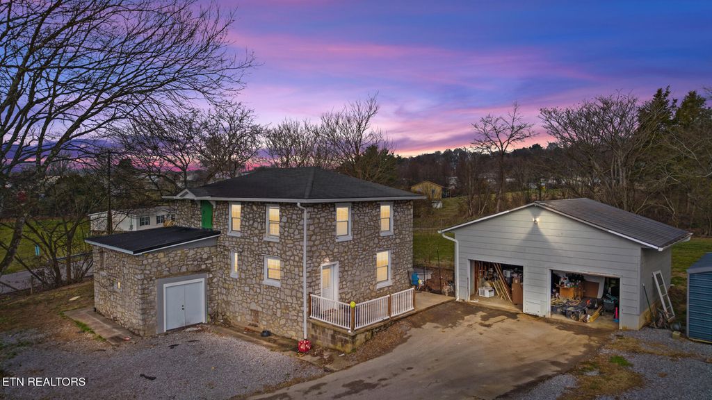 Photo of 2176 Walnut St, White Pine, TN 37890 (MLS # 1330911)