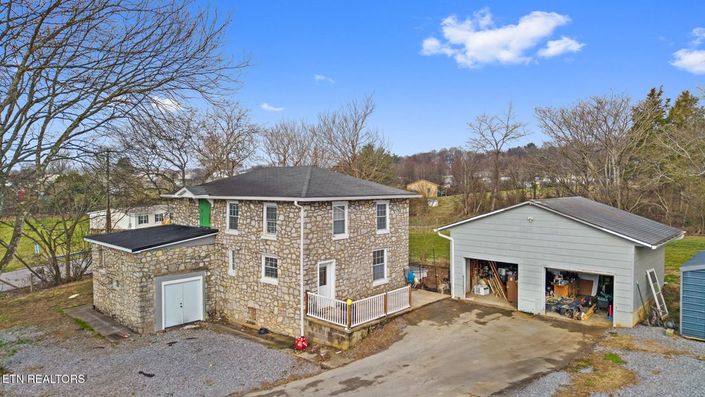 Photo of 2176 Walnut St, White Pine, TN 37890 (MLS # 1330911)