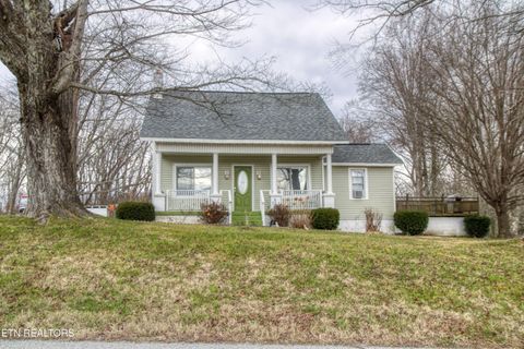 Photo of 124 Whited Ave, Jamestown, TN 38556 (MLS # 1330752)