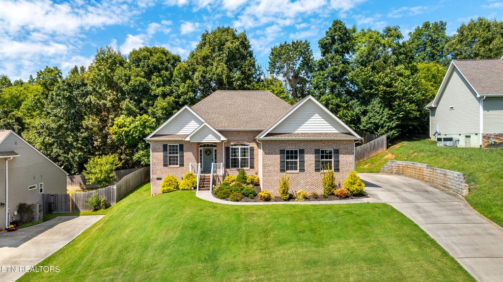 Photo of 2018 Country Brook Lane, Knoxville, TN 37921 (MLS # 1317159)